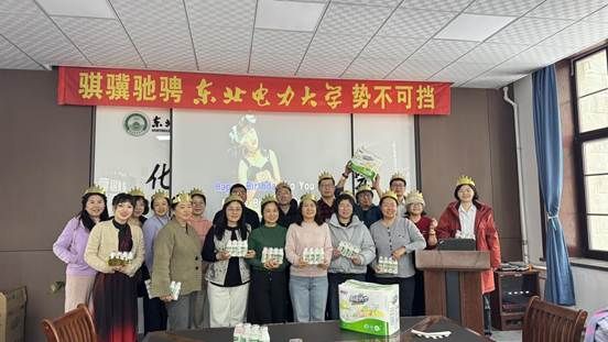 df9c7981f10440f32e13a7d4b780818